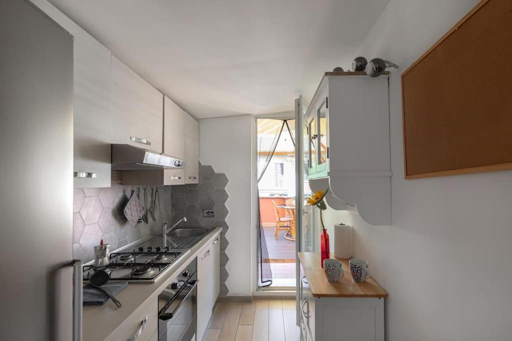 Penthouse With Jacuzzi On Private Terrace In Trastevere Rom Exterior foto